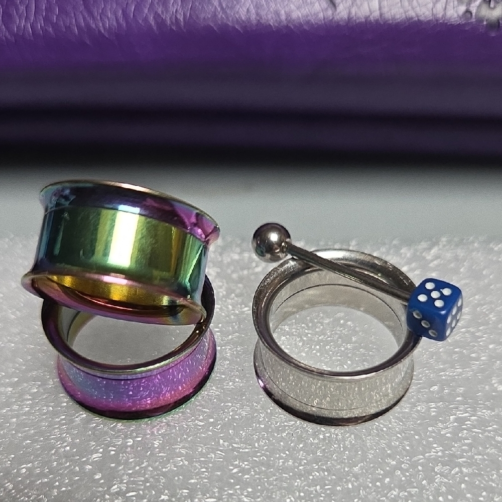 Multicolor and Silver Men's Ear Gauges